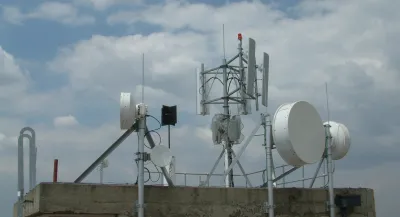 Image by Ben Freeman used under CC BY-NC 2.0 (https://flic.kr/p/hSaeNu). image linking to A basic guide to backhaul for community-centred connectivity providers