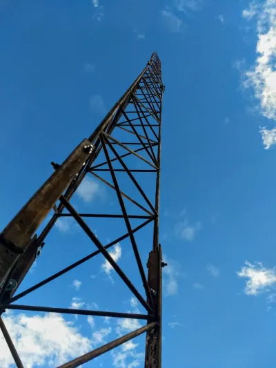 Image by Coolab on Flickr. (https://www.flickr.com/photos/coolab/42034446111/) image linking to Community Networks and Local Access Monthly Newsletter - Number 9