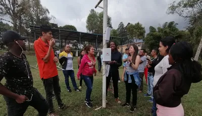 Image: Participants at the ComunicArte gathering organised by Colnodo in Popayán, Colombia. October 2019. image linking to Community Networks and Local Access Monthly Newsletter - Number 27