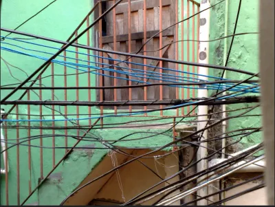 Photo: paula le dieu, used under CC BY 2.0 licence (https://flic.kr/p/3d3xgp) image linking to Brazil acknowledges community networks as viable option for connectivity