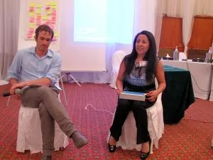  image linking to APC trains participants in internet rights policy at the Hivos workshop “IG in the MENA Region”