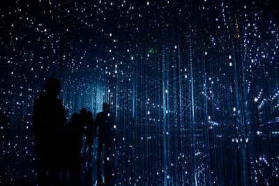 Image by Robynne Hu on Unsplash (https://unsplash.com/photos/HOrhCnQsxnQ) image linking to Joint letter: An open, interconnected and interoperable internet